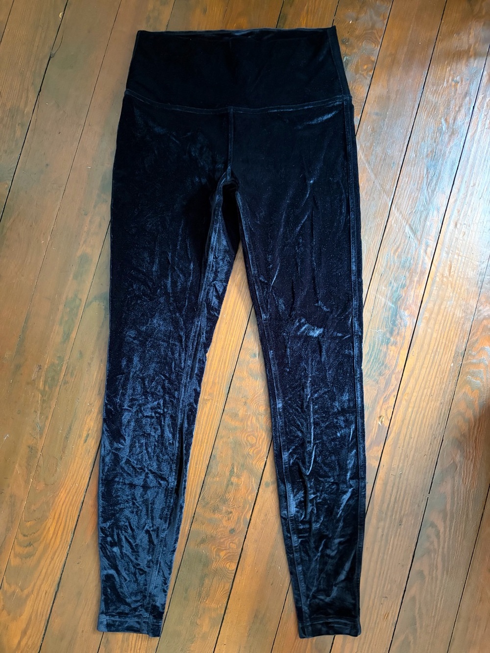 Lululemon Black Velvet Velour Pants / Leggings - Size 8
